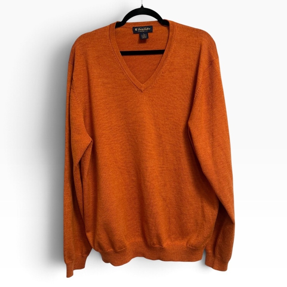 Brooks Brothers Mens XL Orange Merino Wool Blend V-Neck Sweater Classic Fit